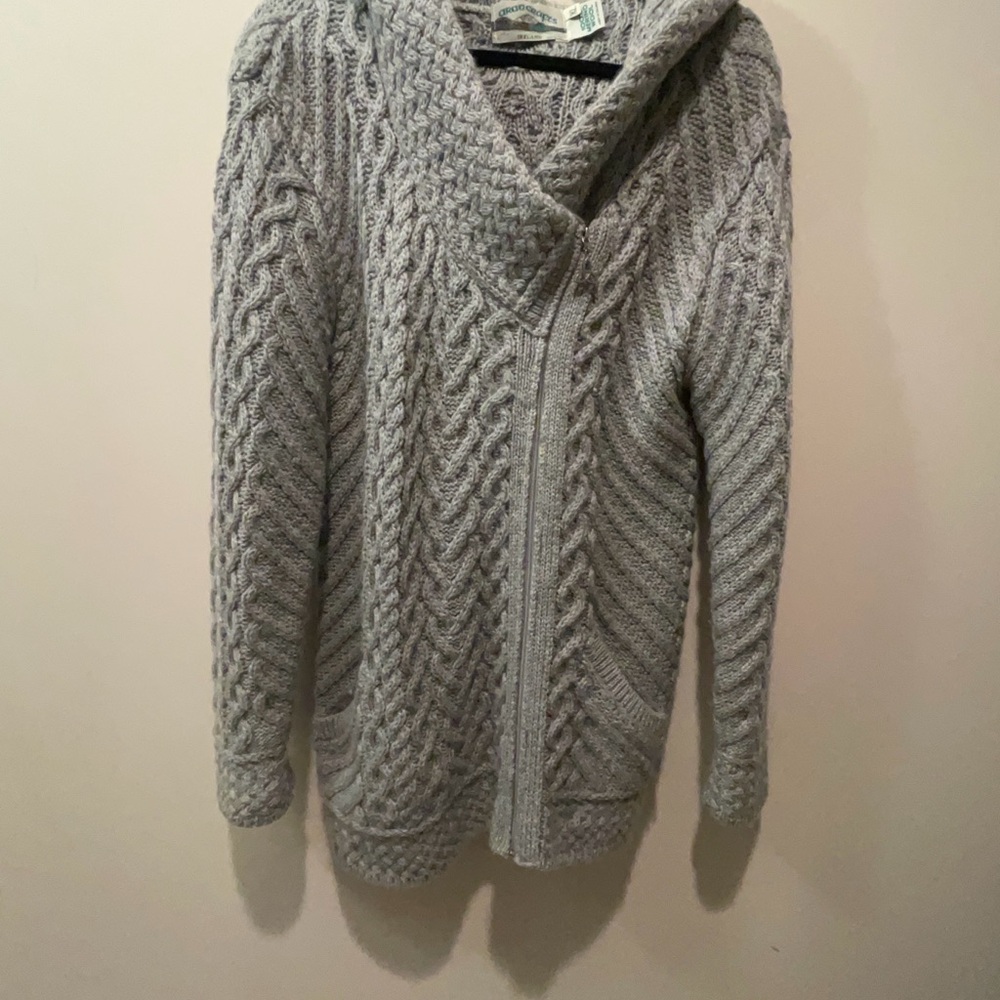 Aran Crafts % Wool Light Gray Cable Hooded Cardigan - Picture 8 of 14